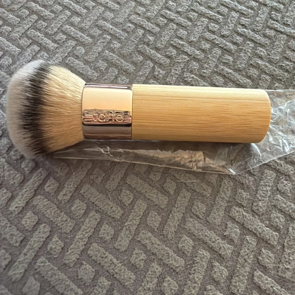 Tarte The Buffer Airbrush Finish Bamboo Foundation Brush